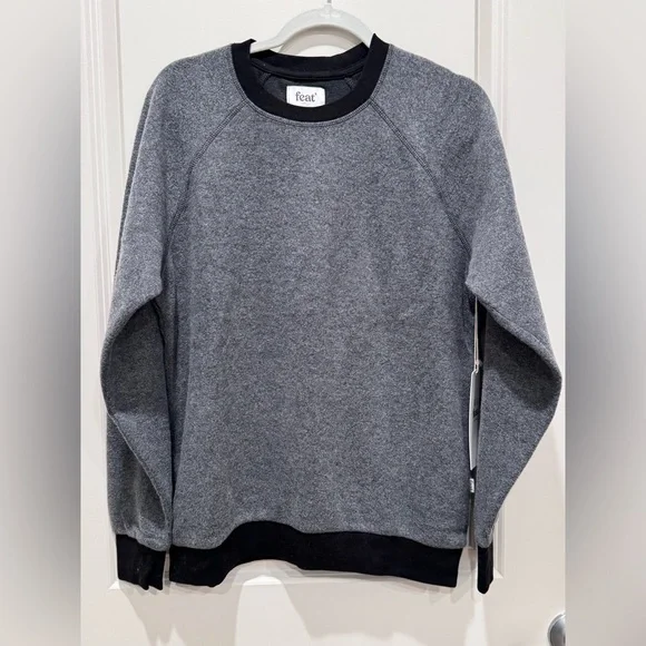 NWT Feat BlanketBlend Crewneck Sweatshirt - Hazy Black - Medium - Picture 2 of 9